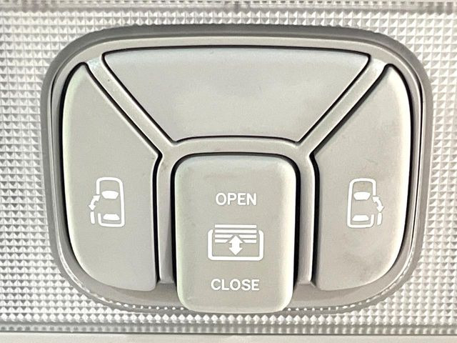 �y�����p���[�X���C�h�h�A�z�X�}�[�g�L�[��^�]�Ȃ̃X�C�b�`�Ō�ȗ����X���C�h�h�A�̊J���\���d��������͂����ăh�A���J����K�v�������A�����Ȃ��q�l�ł��ȒP�ɊJ���߂ł����K�ł���