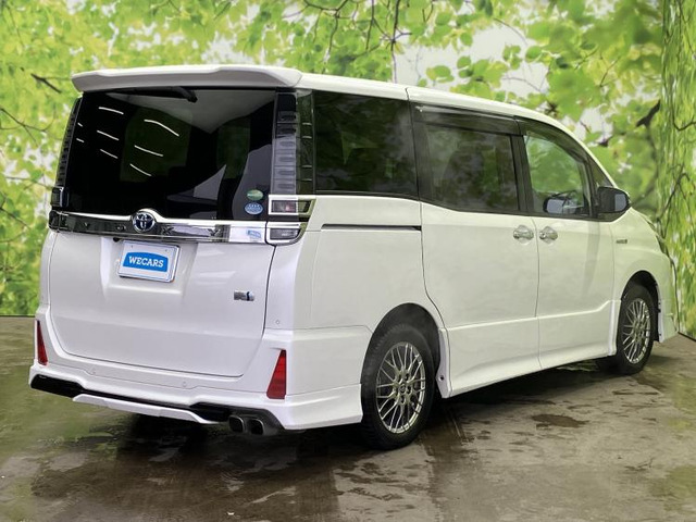 ヴォクシー1.8 ハイブリッド ZS 煌II