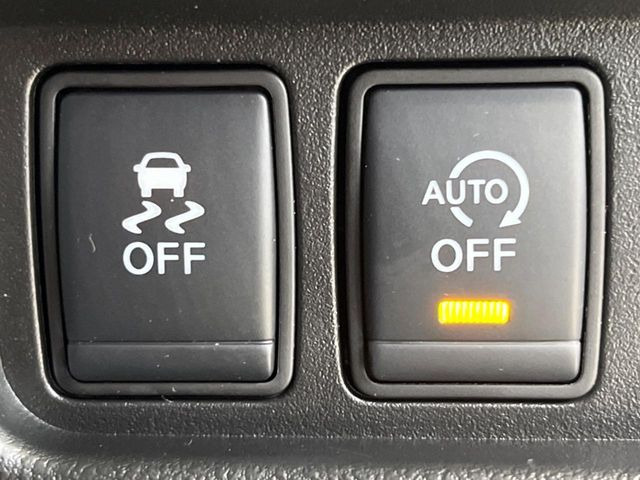 �y�A�C�h�����O�X�g�b�v�z�ԐM����a�؂Œ�Ԃ����ۂɃG���W�����~���A���ʂȔR���̏����}���܂��B�R��������ی�ɂȂ���@�\��G���W���̓u���[�L�𗣂��΍Ďn�����܂��B