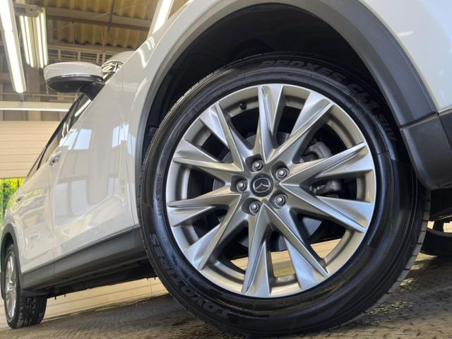 �y����19�C���`�A���~�z�C�[���z�O�ςɃ}�b�`���������A���~�z�C�[���𑕒����Ă���܂��B�e��ЊO�A���~�z�C�[����A�X�^�b�h���X�^�C�����戵�����Ă���܂��B���񂲑��k����������