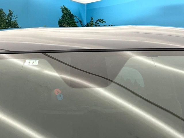 �yi-ACTIVESENSE�z���s���ɑO���̎ԗ�����F�����A�Փ˂������Ȏ��͌x��ƃu���[�L�ŏՓˉ���Ɣ�Q�y�����A�V�X�g�B�����S�Ƀh���C�u�����y���݂��������܂��B