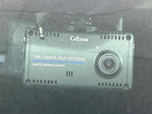 �y�h���C�u���R�[�_�[�z�h���C�u���R�[�_�[����!���s���͂������A������^�]�⎖�̂ɑ��������ہA�f���ŋL�^���A����̃��X�N�ɔ����܂��B���L�^�pSD�J�[�h�͂��q�l�����g�ł��������������K�v������܂��B