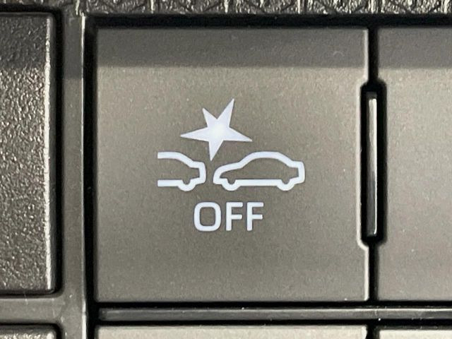 �y�X�}�[�g�A�V�X�g�z���s���ɑO���̎ԗ�����F�����A�Փ˂������Ȏ��͌x��ƃu���[�L�ŏՓˉ���Ɣ�Q�y�����A�V�X�g�B�����S�Ƀh���C�u�����y���݂��������܂��B