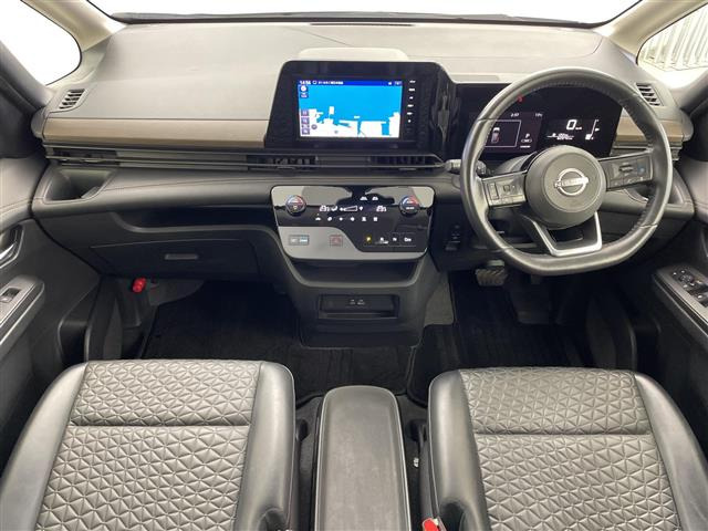 セレナ1.4 e-POWER ハイウェイスターV