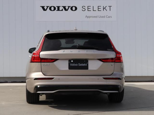V60ウルトラ T6  AWD プラグインハイブリッド 4WD