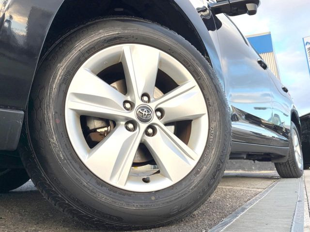 �y����17�C���`�A���~�z�C�[���z�O�ςɃ}�b�`���������A���~�z�C�[���𑕒����Ă���܂��B�e��ЊO�A���~�z�C�[����A�X�^�b�h���X�^�C�����戵�����Ă���܂��B���񂲑��k����������