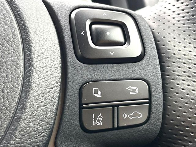 �y�v���N���b�V���Z�[�t�e�B�z�O���̎ԗ��������m���A�Փ˂������Ȏ��͌x��Œ��ӂ𑣂��A�u���[�L�𓥂ޗ͂��T�|�[�g�B�u���[�L�𓥂߂Ȃ������ꍇ�͏Փ˔�Q�y���u���[�L���쓮�A�Փˉ�����T�|�[�g���܂��B