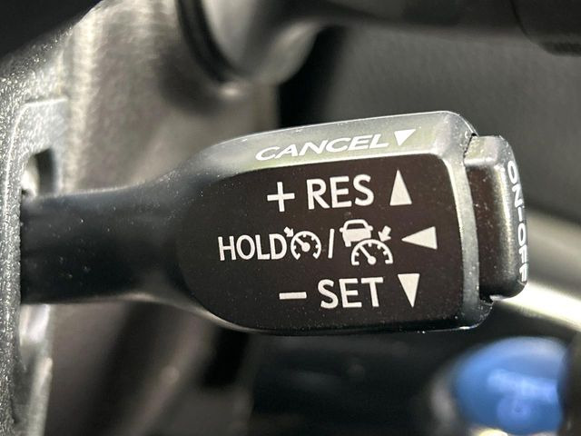 �y�N���[�Y�R���g���[���z�������H�����N���N���s�B�A�N�Z���𗣂��Ă���葬�x�ő��s���ł��A�������^�]���̕��S���y��!�����E�������ȒP�ȃX�C�b�`����Œ����ł��܂��B