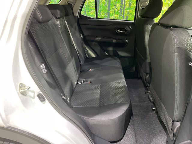 ���i���ȃI���W�i���t���A�}�b�g���I�v�V�����ɂĂ��p�ӂ��Ă���܂��B���D���ȃf�U�C����J���[�����Ԃɍ��킹�đI��ł����������Ƃ��ł��܂���