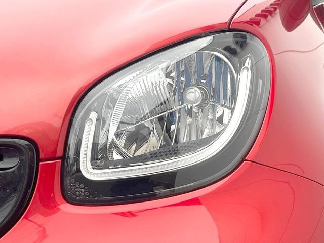 ���w�b�h���C�g:�w�b�h���C�g�͉��΂݂����Ȃ��A�Y��ȏ�Ԃ�ۂ��Ă���܂��B���΂ݖh�~�̃����Y�R�[�e�B���O�̎{�H���\�ł������܂��B