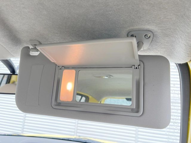 �y�o�j�e�B�~���[�z�T���o�C�U�[���ɐݒu���ꂽ�~���[�Őg�����Ȃ݃`�F�b�N!������Ƃ������C�N�����ɂ����􂵂܂���