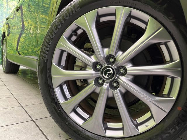 �y����20�C���`�A���~�z�C�[���z�O�ςɃ}�b�`���������A���~�z�C�[���𑕒����Ă���܂��B�e��ЊO�A���~�z�C�[����A�X�^�b�h���X�^�C�����戵�����Ă���܂��B���񂲑��k����������