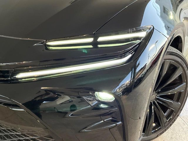 �yLED�w�b�h���C�g�z���V����ԑ��s�����ǍD�Ȏ��E���m�ۂ����S���ĉ^�]�ł��鍂�P�xLED�w�b�h���C�g�𑕔�!�_�����x�������A����d�͂��}�����Ă��܂��B