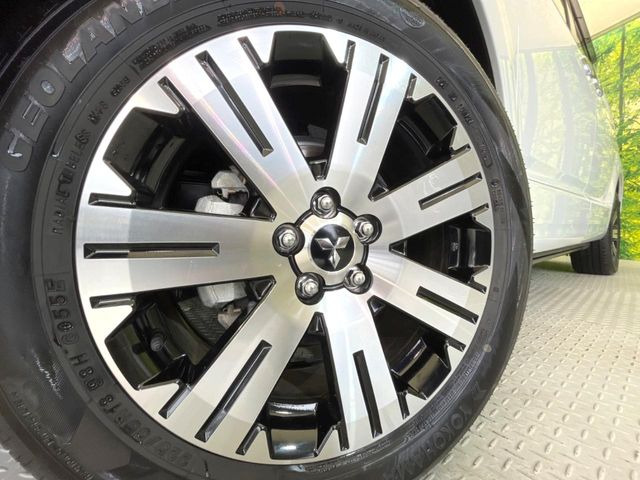 �y����18�C���`�A���~�z�C�[���z�O�ςɃ}�b�`���������A���~�z�C�[���𑕒����Ă���܂��B�e��ЊO�A���~�z�C�[����A�X�^�b�h���X�^�C�����戵�����Ă���܂��B���񂲑��k����������