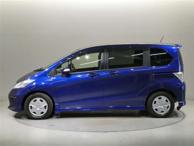 フリードハイブリッド1.5 ジャストセレクション