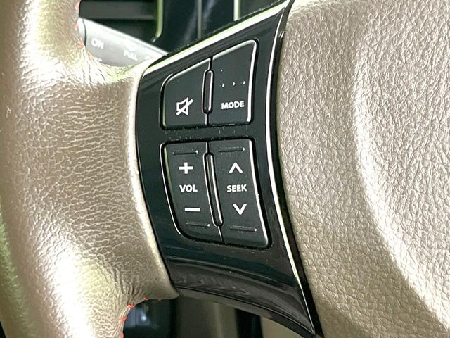 �y�X�e�A�����O�X�C�b�`�z�^�]���A�O������ڐ������炷���ƂȂ��A�I�[�f�B�I���̑��삪�\�ȕ֗��@�\!���S&���K�ȃh���C�u�����o���Ă���܂���