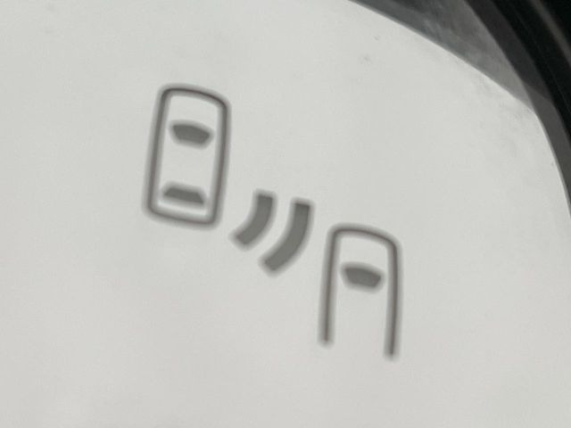 �y�u���C���h�X�|�b�g���[�j���O�z���s���A�h�A�~���[�̎��p�ɂȂ�₷���ӏ��Ɍ㑱�Ԃ��ڋ߂���ƃT�C�h�~���[�t�߂Ɍx����\���A�h���C�o�[�ɒ��ӊ��N�����Ă���܂��B