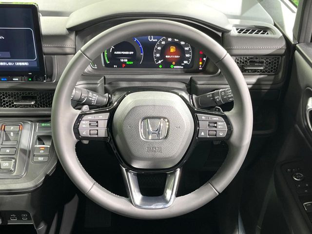 �y�����v�����X�e�A�����O�z�㎿�Ȋv���g�p���邱�ƂŁA��ɂ����������݂ƂĂ��^�]���₷���n���h���ł���