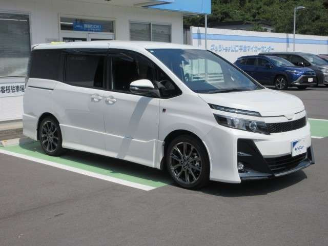 ヴォクシー2.0 ZS