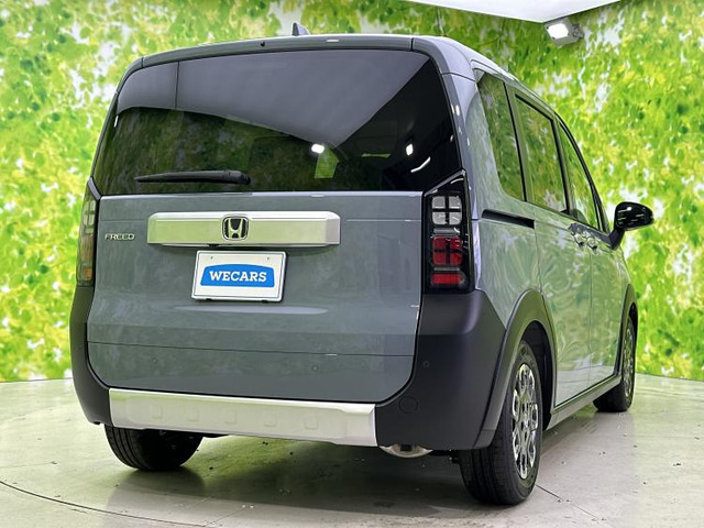 フリード1.5 クロスター