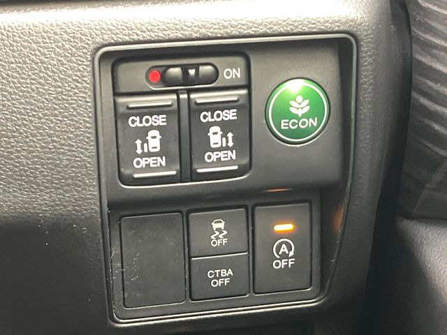 �y�����p���[�X���C�h�h�A�z�X�}�[�g�L�[��^�]�Ȃ̃X�C�b�`�Ō�ȗ����X���C�h�h�A�̊J���\���d��������͂����ăh�A���J����K�v�������A�����Ȃ��q�l�ł��ȒP�ɊJ���߂ł����K�ł���