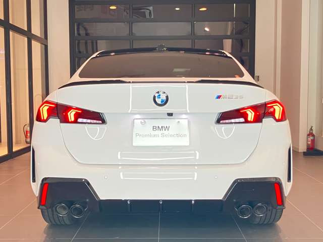 2シリーズグランクーペM235 xドライブ 4WD