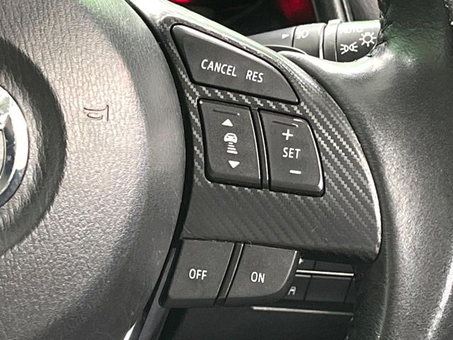 �y�N���[�Y�R���g���[���z�������H�����N���N���s�B�A�N�Z���𗣂��Ă���葬�x�ő��s���ł��A�������^�]���̕��S���y��!�����E�������ȒP�ȃX�C�b�`����Œ����ł��܂��B