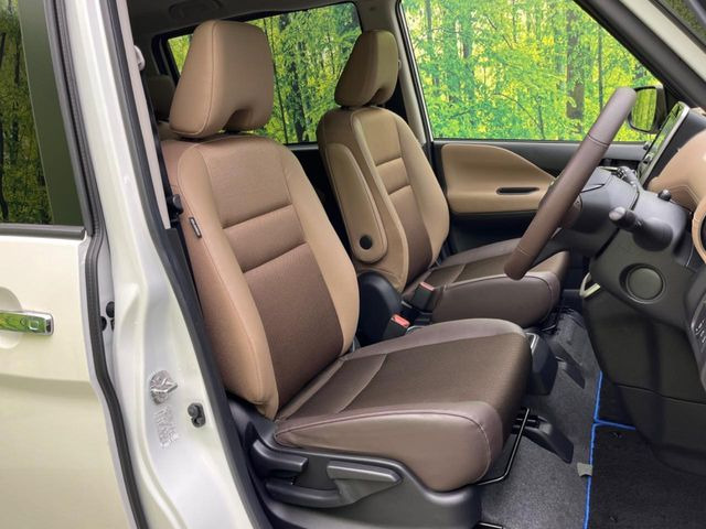 �y�n�[�t���U�[�V�[�g�z�������ƍ���S�n�𗼗������l�C�̃V�[�g���w�ʁE���ʂ̃t�@�u���b�N�f�ނ́A�ʋC���̗ǂ��⊊��ɂ����ɗD��Ă��܂��B�C���╞���ɍ��E���ꂸ���K�ɂ���肢�������܂��B