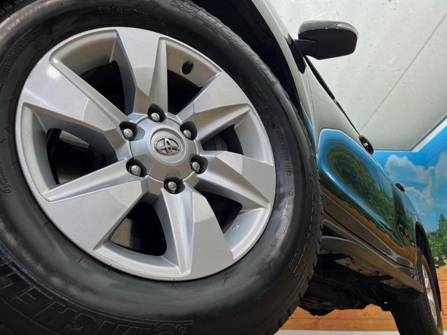 �y����17�C���`�A���~�z�C�[���z�O�ςɃ}�b�`���������A���~�z�C�[���𑕒����Ă���܂��B�e��ЊO�A���~�z�C�[����A�X�^�b�h���X�^�C�����戵�����Ă���܂��B���񂲑��k����������