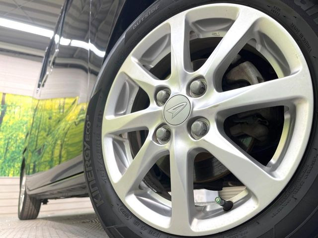 �y�����A���~�z�C�[���z�O�ςɃ}�b�`���������A���~�z�C�[���𑕒����Ă���܂��B�e��ЊO�A���~�z�C�[����A�X�^�b�h���X�^�C�����戵�����Ă���܂��B���񂲑��k����������