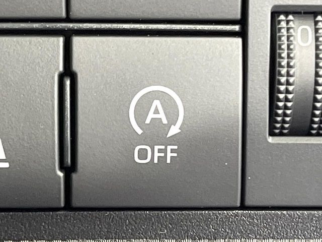 �y�A�C�h�����O�X�g�b�v�z�ԐM����a�؂Œ�Ԃ����ۂɃG���W�����~���A���ʂȔR���̏����}���܂��B�R��������ی�ɂȂ���@�\��G���W���̓u���[�L�𗣂��΍Ďn�����܂��B