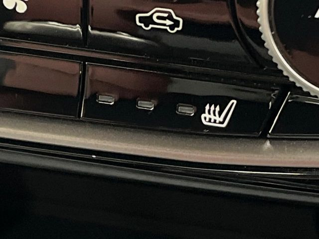 �y�V�[�g�q�[�^�[�z�������ɏd�󂷂�V�[�g�q�[�^�[!�G�A�R����葁�����܂��Ă����̂Ŋ�����̐l�����S�ł��ˁ�G�A�R���̉����͊������邩����A�Ƃ������ɂ����������߂ł��B