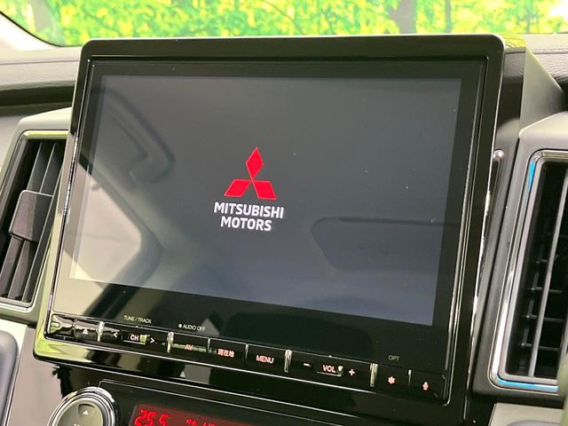 �y�����i�r�z�l�C�̏����i�r�𑕔����Ă���܂��B�i�r�̎g���₷���͂������A�I�[�f�B�I�@�\���[��!�L�����v�◷�s�͂������A�ʋ΂┃�����ȂǕ��i�̃h���C�u���y�����Ȃ�͂���