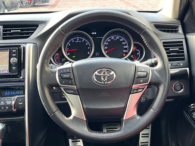 �y�����v�����X�e�A�����O�z�㎿�Ȋv���g�p���邱�ƂŁA��ɂ����������݂ƂĂ��^�]���₷���n���h���ł���