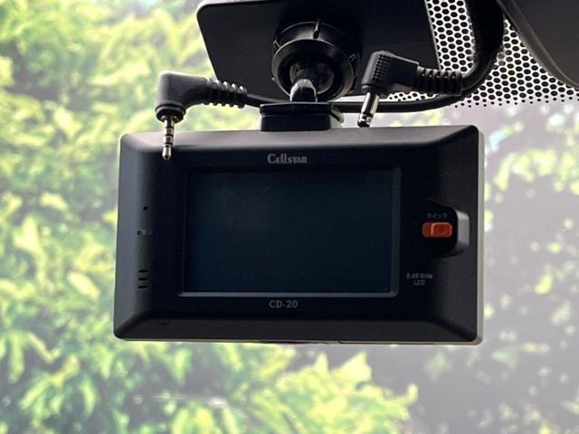 �y�h���C�u���R�[�_�[�z�h���C�u���R�[�_�[����!���s���͂������A������^�]�⎖�̂ɑ��������ہA�f���ŋL�^���A����̃��X�N�ɔ����܂��B���L�^�pSD�J�[�h�͂��q�l�����g�ł��������������K�v������܂��B