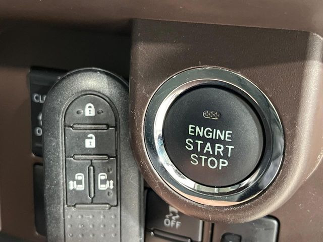 �y�X�}�[�g�L�[�z�J�o����|�P�b�g�ɓ��ꂽ�܂܂ł��h�A�̎{���E�������\�ȃX�}�[�g�L�[�𑕔��B�G���W���̃I���E�I�t�����J�M�����o���K�v����������Ƃ��Ă��֗��ł���