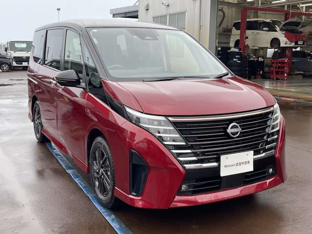 セレナ1.4 e-POWER ハイウェイスターV 90周年記念車