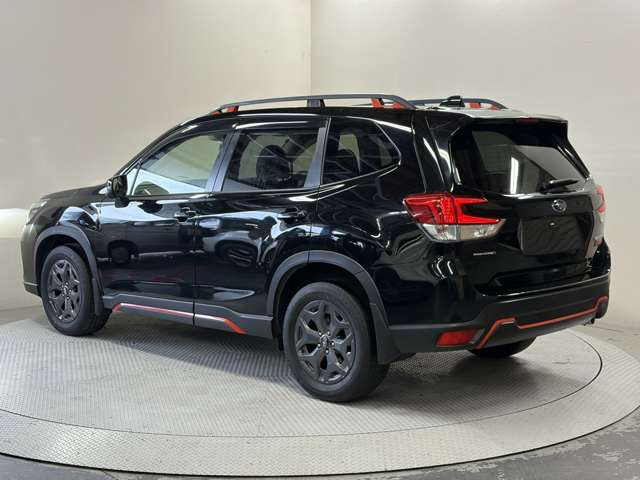 �l�C�̎Ԏ킪�����낢!�e���[�J�[ �ŐV�l�C�Ԃ����C���i�b�v!���ĐG���đI�ׂ�W����ł�!