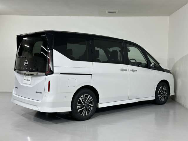 セレナ1.4 e-POWER ルキシオン