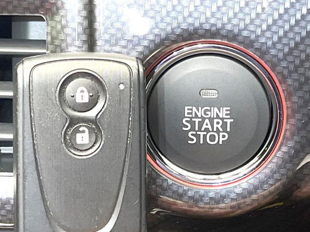 �y�L�[�t���[�V�X�e���z�J�o����|�P�b�g�ɓ��ꂽ�܂܂ł��h�A�̎{���E�������\�ȃX�}�[�g�L�[�𑕔��B�G���W���̃I���E�I�t�����J�M�����o���K�v����������Ƃ��Ă��֗��ł���