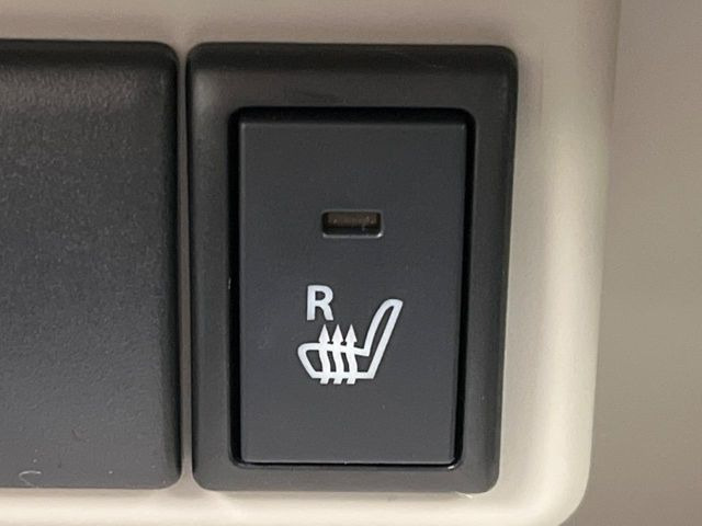 �y�V�[�g�q�[�^�[�z�������ɏd�󂷂�V�[�g�q�[�^�[!�G�A�R����葁�����܂��Ă����̂Ŋ�����̐l�����S�ł��ˁ�G�A�R���̉����͊������邩����A�Ƃ������ɂ����������߂ł��B