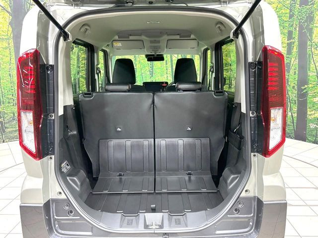 ���i�̂���������ʋ΁A���}���ɏ\���ȉ׎��X�y�[�X���m�ۂ��Ă���܂��B�Z�J���h�V�[�g��|���ƁA�傫�ȉו��̐ύڂ��\�ł���