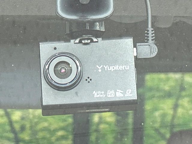 �y�h���C�u���R�[�_�[�z�h���C�u���R�[�_�[����!���s���͂������A������^�]�⎖�̂ɑ��������ہA�f���ŋL�^���A����̃��X�N�ɔ����܂��B���L�^�pSD�J�[�h�͂��q�l�����g�ł��������������K�v������܂��B