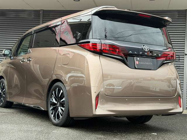 �����d���X���C�h�h�A(�C�[�W�[�N���[�U�[�@�\�E�����^�b�`�V�[�\�[�X�C�b�`�E�����̃X�C�b�`�ŊJ�\�ł�)