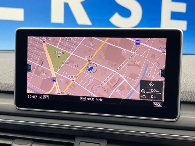 �������i�r:��̊��̂���i�r�́A����������ԓ������o���Ă���܂��B�I�[�f�B�I�@�\���[�����Ă���܂��̂ŁA�^�]�����y���߂܂���