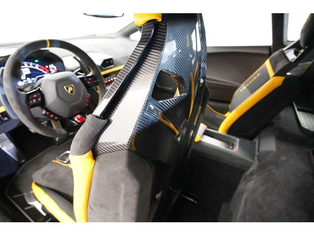 �J�[�{���o�P�b�g�V�[�g���̗p����Ă���܂��B