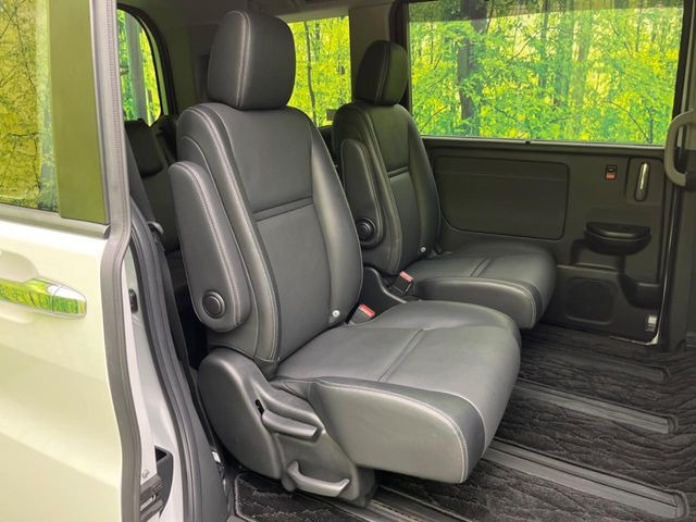 ���ڒ����̓E�H�[�N�X���[�ƂȂ��Ă���܂��B���ڂƎO��ڂ̈ړ�����~�肪�Ƃ��Ă��y�ɂȂ�̂ŁA���~��̍ۂ��X�g���X�������邱�Ƃ͂���܂����