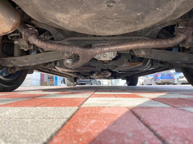 ����肪���ꂢ�Ȃ����ɁA�h�K���H�̎{�H���I�X�X���B�~��n��͂������A���ݕ��ɂ��Z���̕���A��Ń}�����E�E�B���^�[�X�|�[�c���������ɂ��D�]���������Ă���܂��B