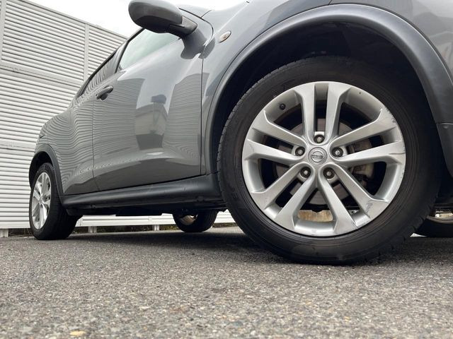 �y����17�C���`�A���~�z�C�[���z�O�ςɃ}�b�`���������A���~�z�C�[���𑕒����Ă���܂��B�e��ЊO�A���~�z�C�[����A�X�^�b�h���X�^�C�����戵�����Ă���܂��B���񂲑��k����������