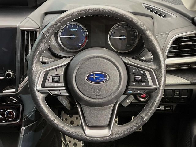 �y�����v�����X�e�A�����O�z�㎿�Ȋv���g�p���邱�ƂŁA��ɂ����������݂ƂĂ��^�]���₷���n���h���ł���